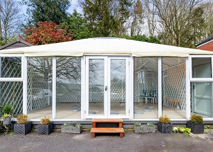 Phoenix Rise Retreat Glastonbury